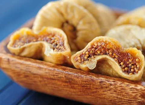 انجیر خشک بزرگ؛ طعم شیرین ملایم 2 سایز بزرگ کوچک