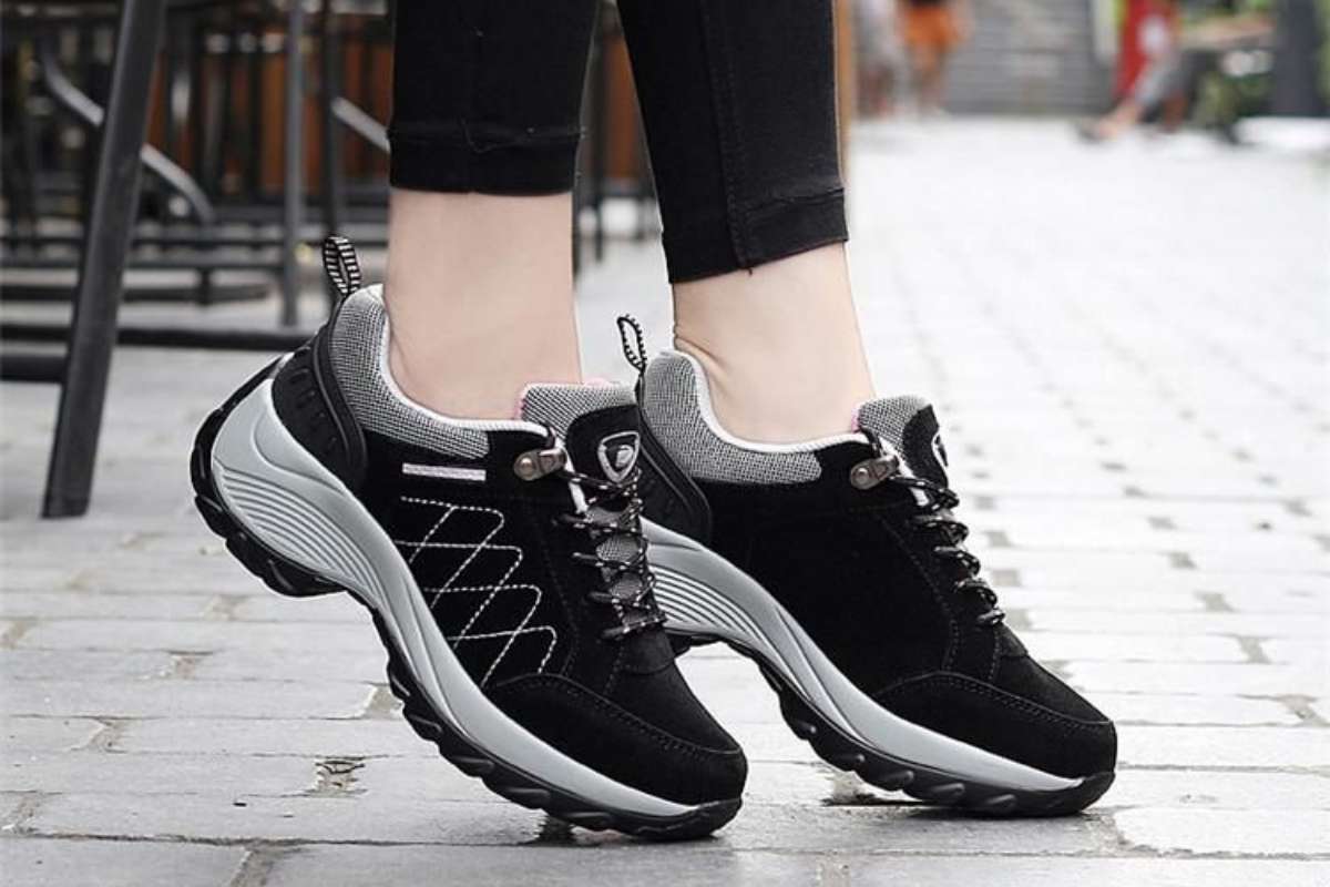 خرید انواع کفش کتانی زنانه + قیمت