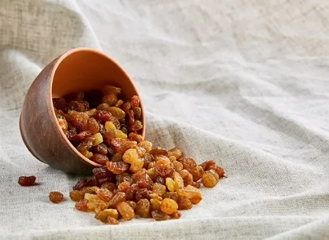 قیمت خرید کشمش تیزابی از تولید به مصرف