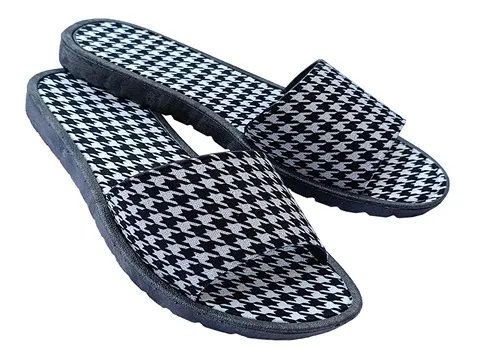 خرید جدیدترین انواع صندل و دمپایی با قیمت مناسب