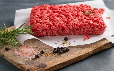 قیمت و خرید گوشت چرخکرده گوسفندی با مشخصات کامل