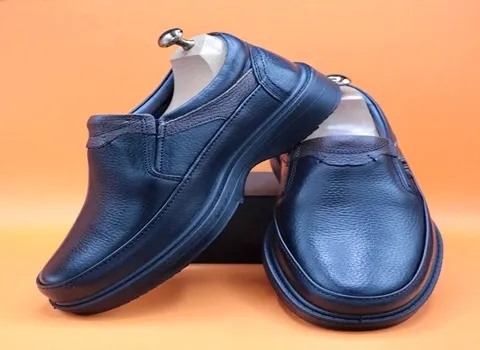 کفش چرم مردانه طبی؛ اصیل بادوام ماندگاری بالا