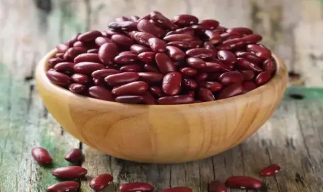 لوبیا قرمز ایرانی ؛ بافت لطیف درشت کشیده سرشار از ویتامین‌ مواد مغذی