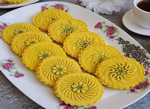 کلمپه شیرینی سنتی؛ مزه زعفرانی برنجی خرمایی 20 روز