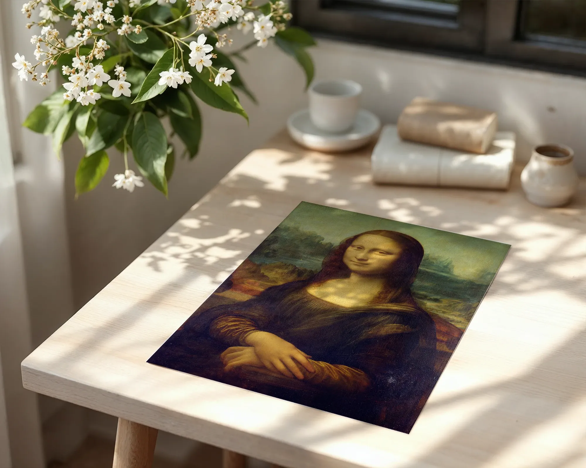Mona Lisa — room view 6