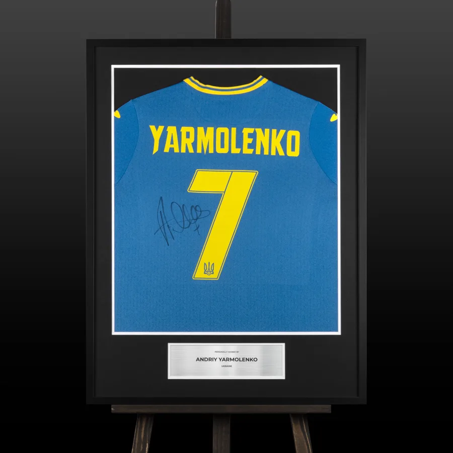 Футболка збірної України з автографом Андрія Ярмоленка (Yarmolenko, Ukraine)
