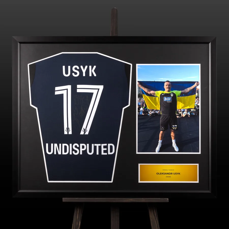 Футболка Полісся сезону 2024/2025 з автографом Олександра Усика (Usyk)