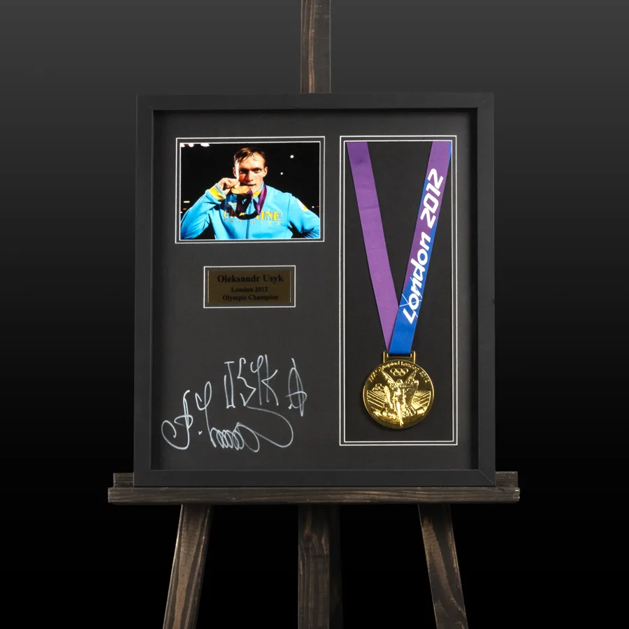 Репліка золотої Олімпійської медалі 2012 року з автографом Олександра Усика (Usyk, Olympic Games 2012)