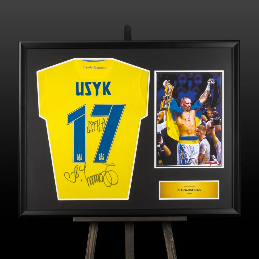 Футболка збірної України з автографом Олександра Усика (Ukraine, Usyk)