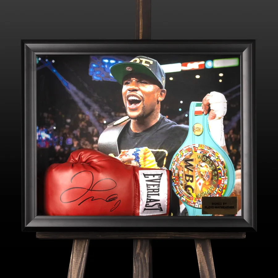 Боксерська рукавичка з автографом непереможного Флойда Мейвезера (Floyd Mayweather)
