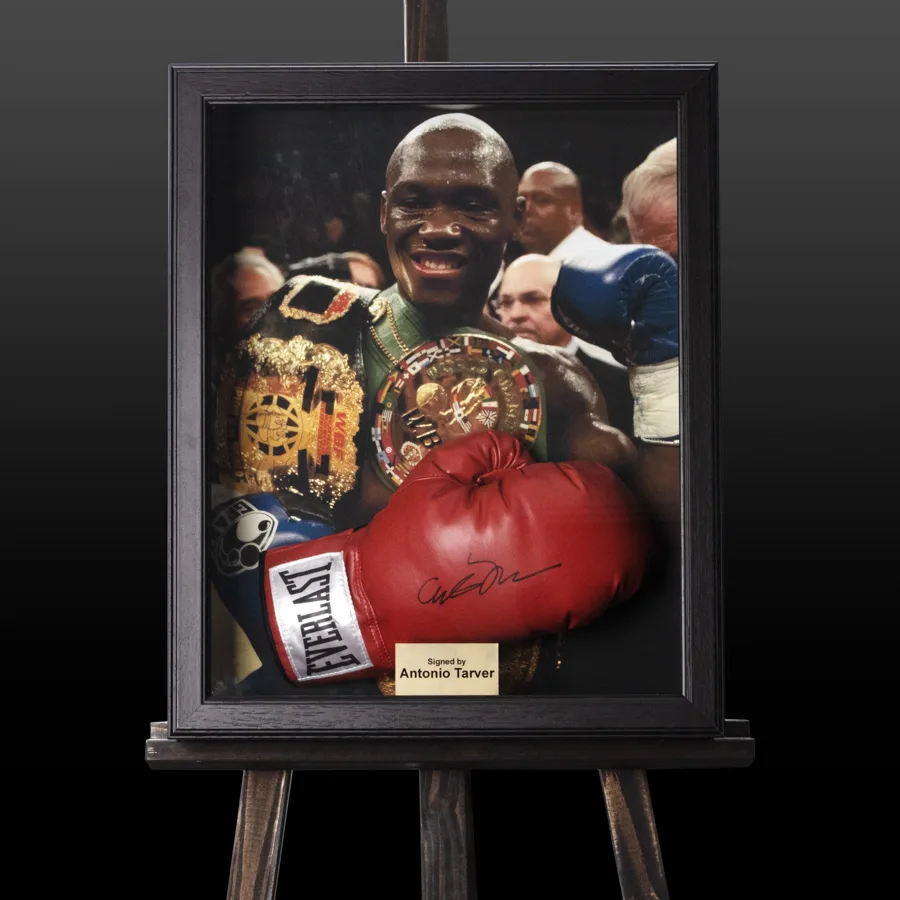 Боксерська рукавчика з автографом чемпіона світу Антоніо Тарвера (Antonio Tarver)