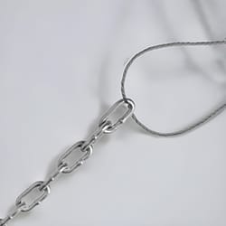 eye-pin and add 1 end of the chain