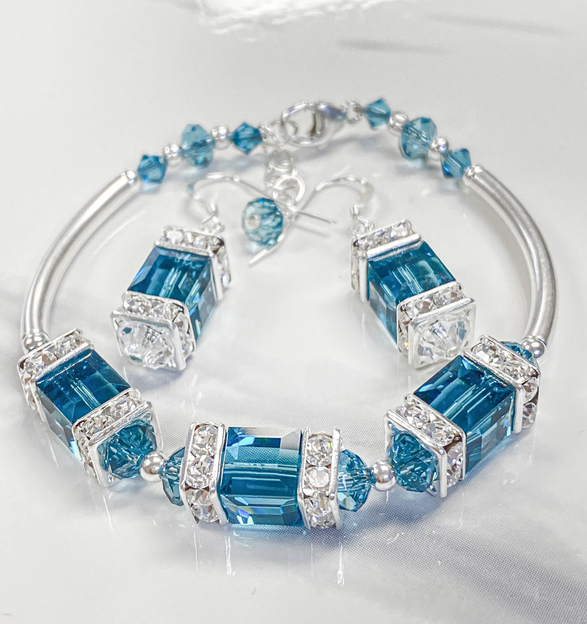 Illuminating Swarovski Indicolite Bracelet and Earring Kit