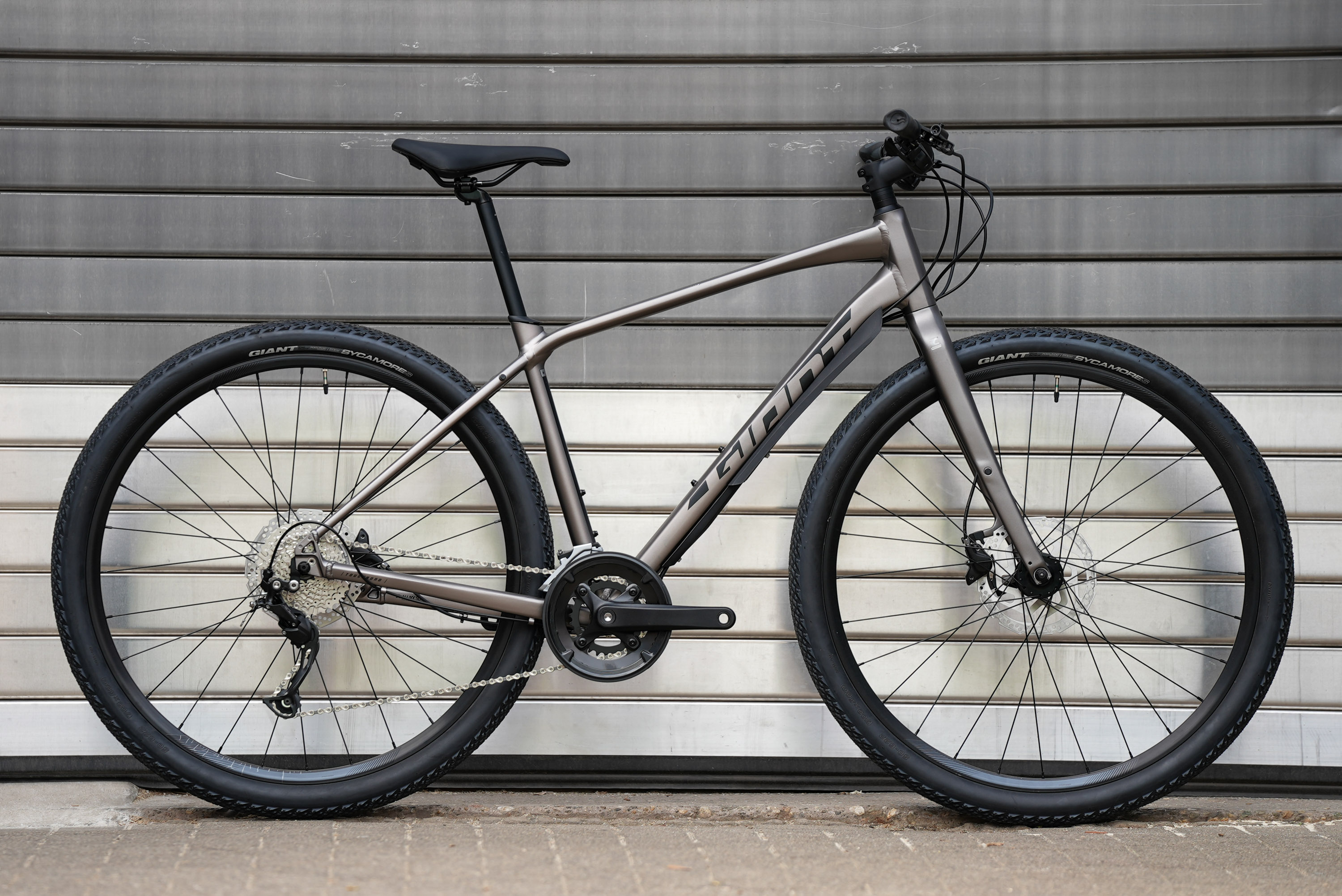 GIANT ToughRoad SLR 2