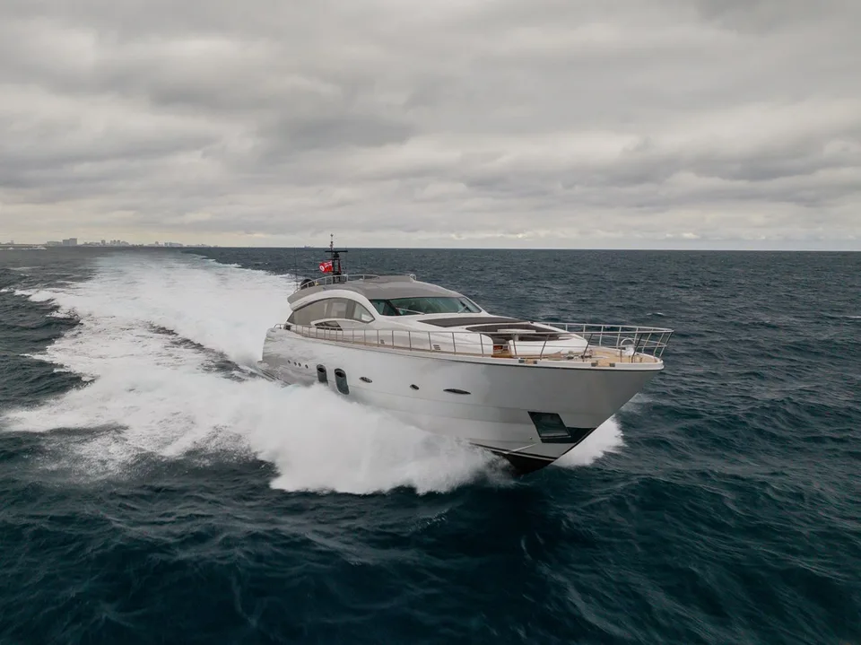 Pershing 108