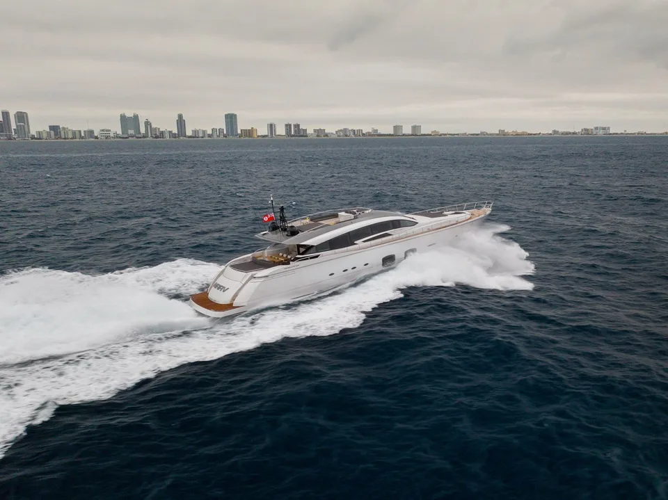 Pershing 108