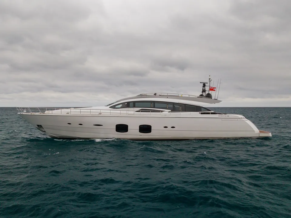 Pershing 108