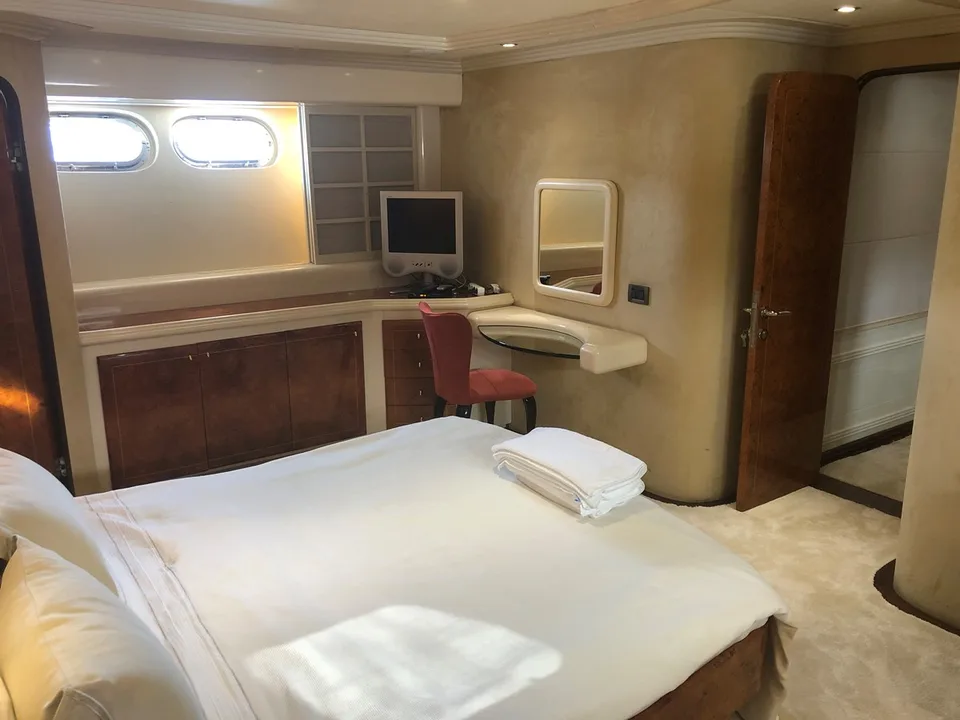 Tuzla Istanbul Turkey 26M Flybridge