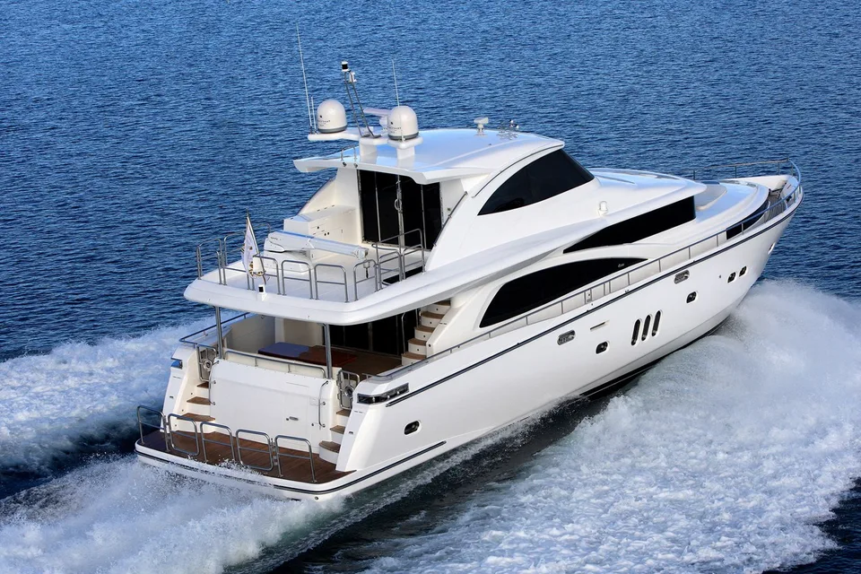 Johnson 83' SKYLOUNGE W/FISHING COCKPIT