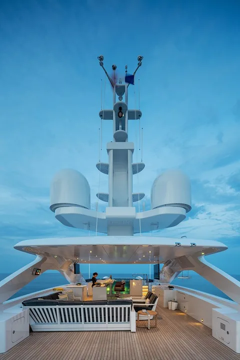 Heesen 55m