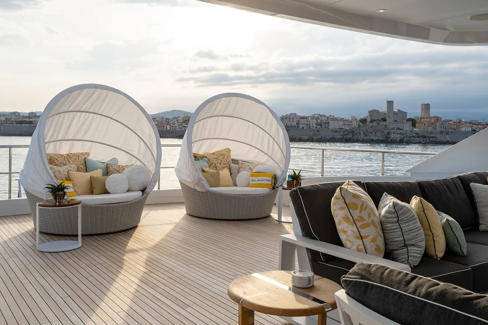 Heesen 55m