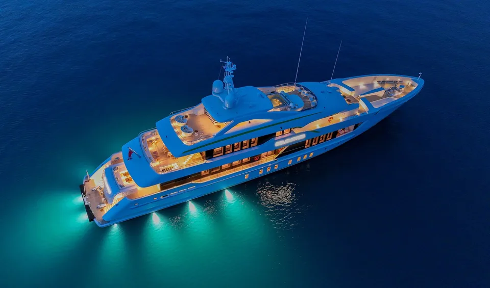 Heesen 55m