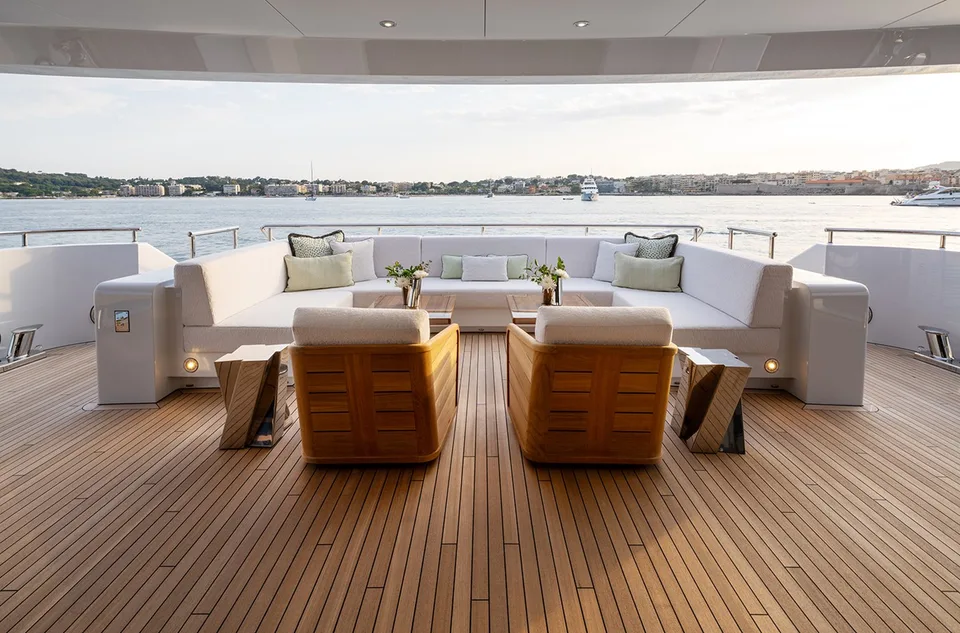 Heesen 55m