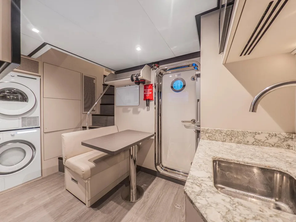 Ocean Alexander 28E