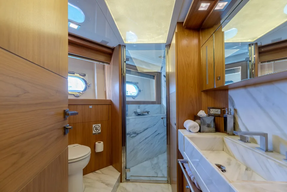 Ferretti Custom Line