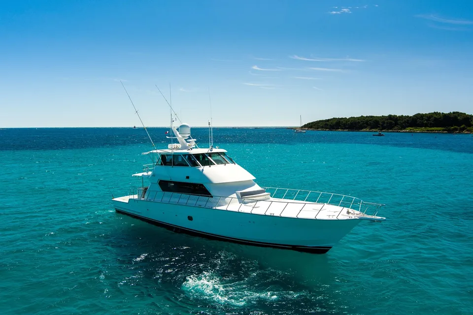 Hatteras 86 Convertible