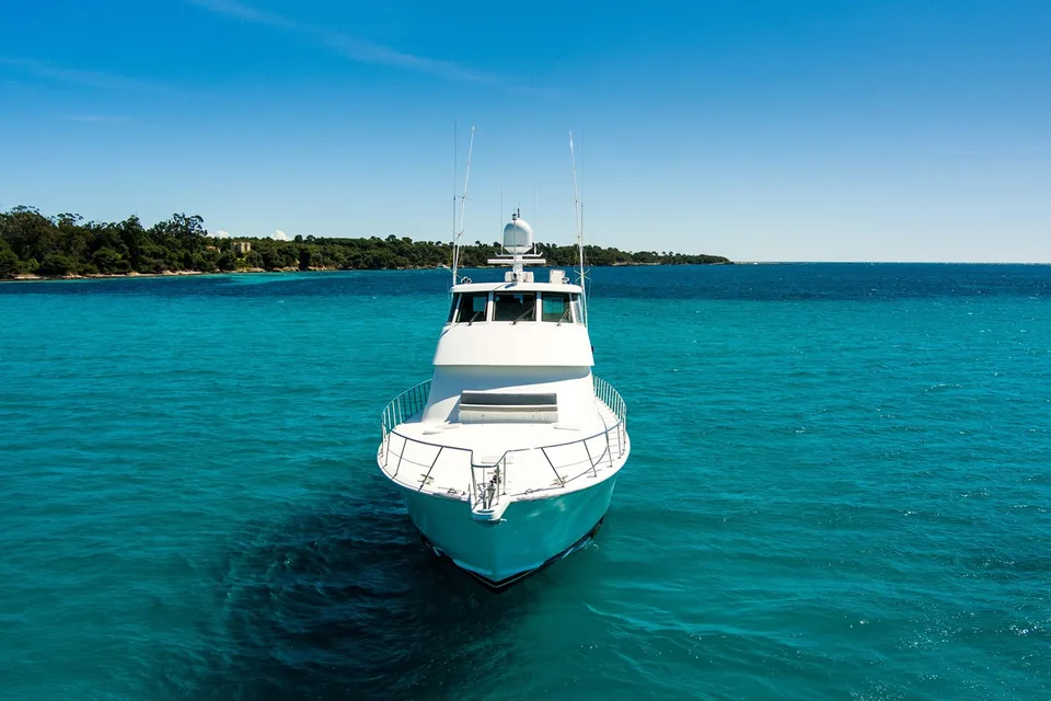Hatteras 86 Convertible