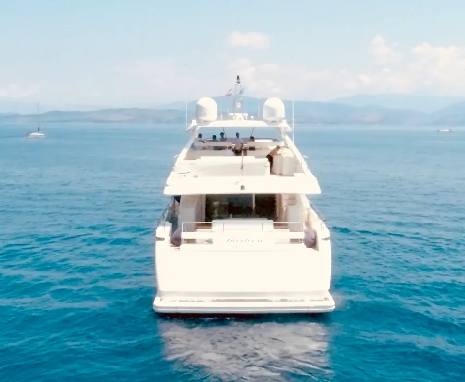 Ferretti Custom Line CL 97
