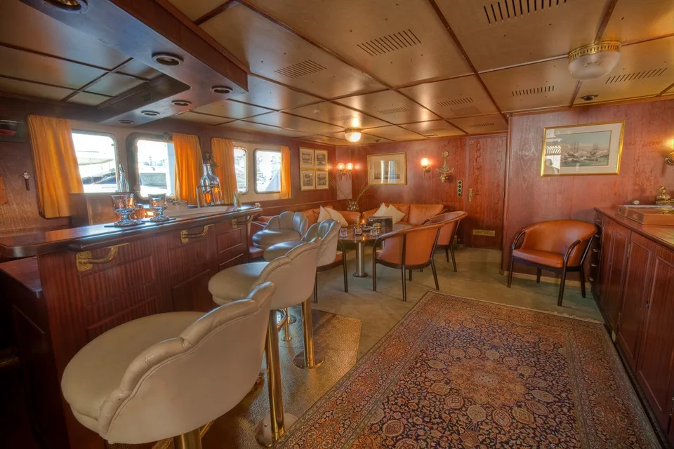 Husumer Schiffswerft Displacement Twin Screw Motor Yacht