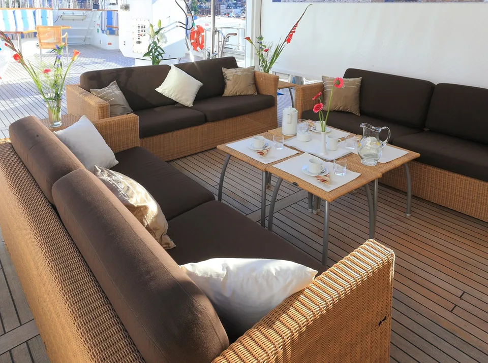 Husumer Schiffswerft Displacement Twin Screw Motor Yacht