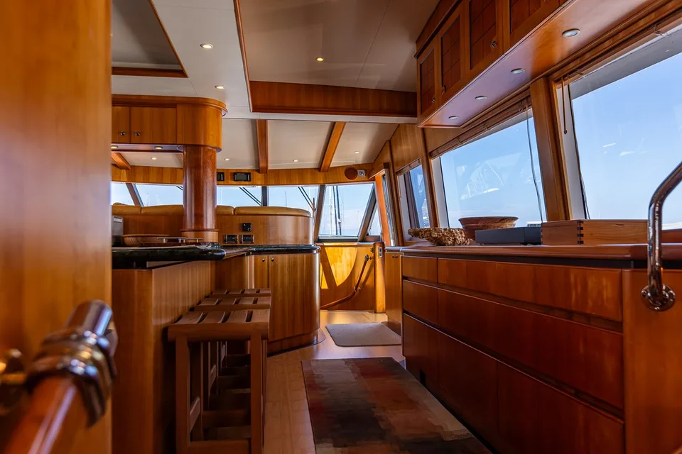 West Bay 86 Raised Pilothouse