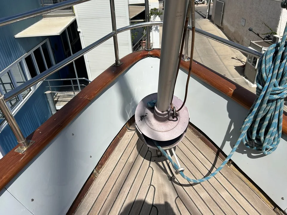 Custom MOTOR SAILER