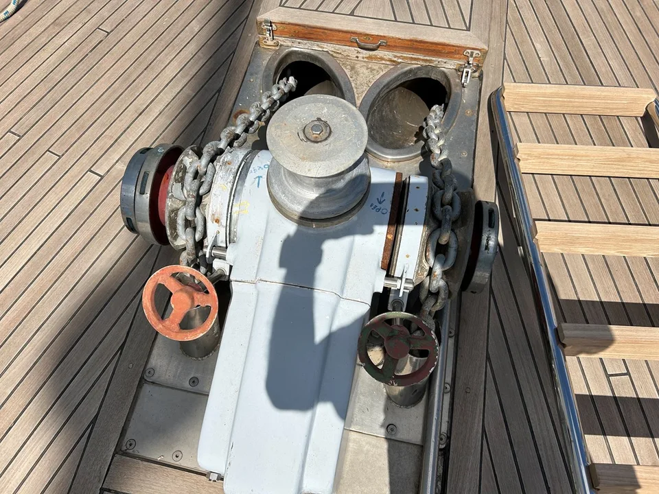 Custom MOTOR SAILER