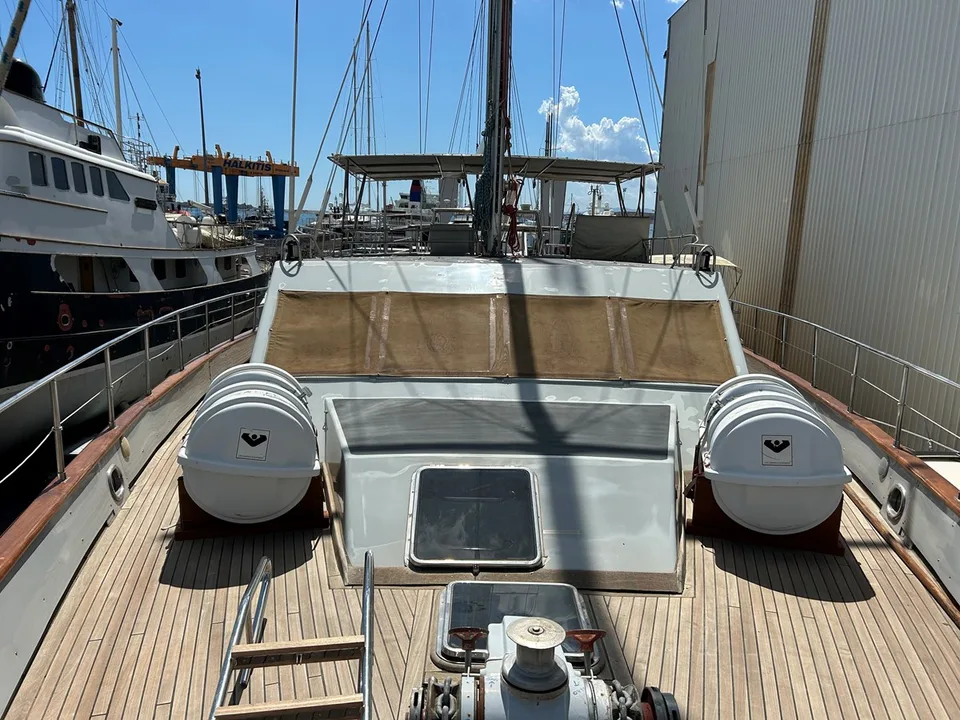 Custom MOTOR SAILER