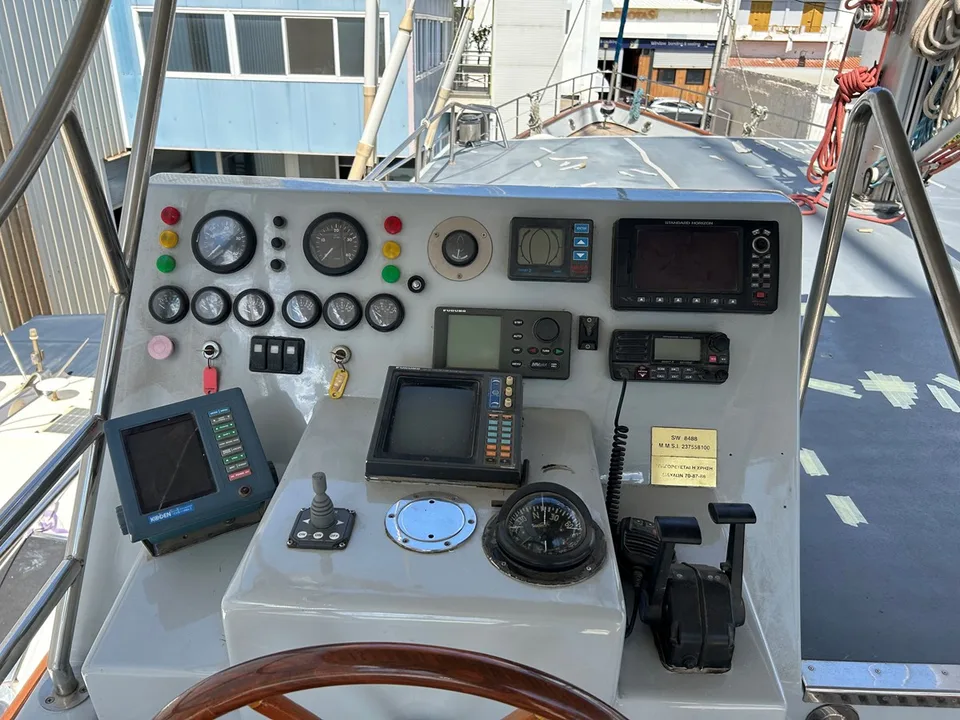 Custom MOTOR SAILER