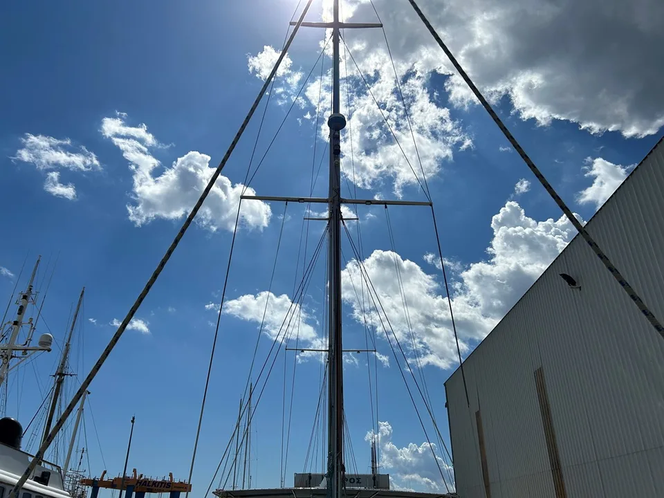 Custom MOTOR SAILER