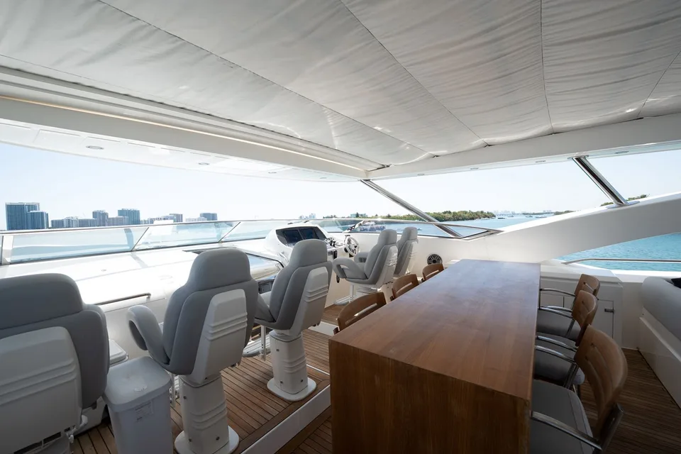 Sunseeker 34 Meter Yacht