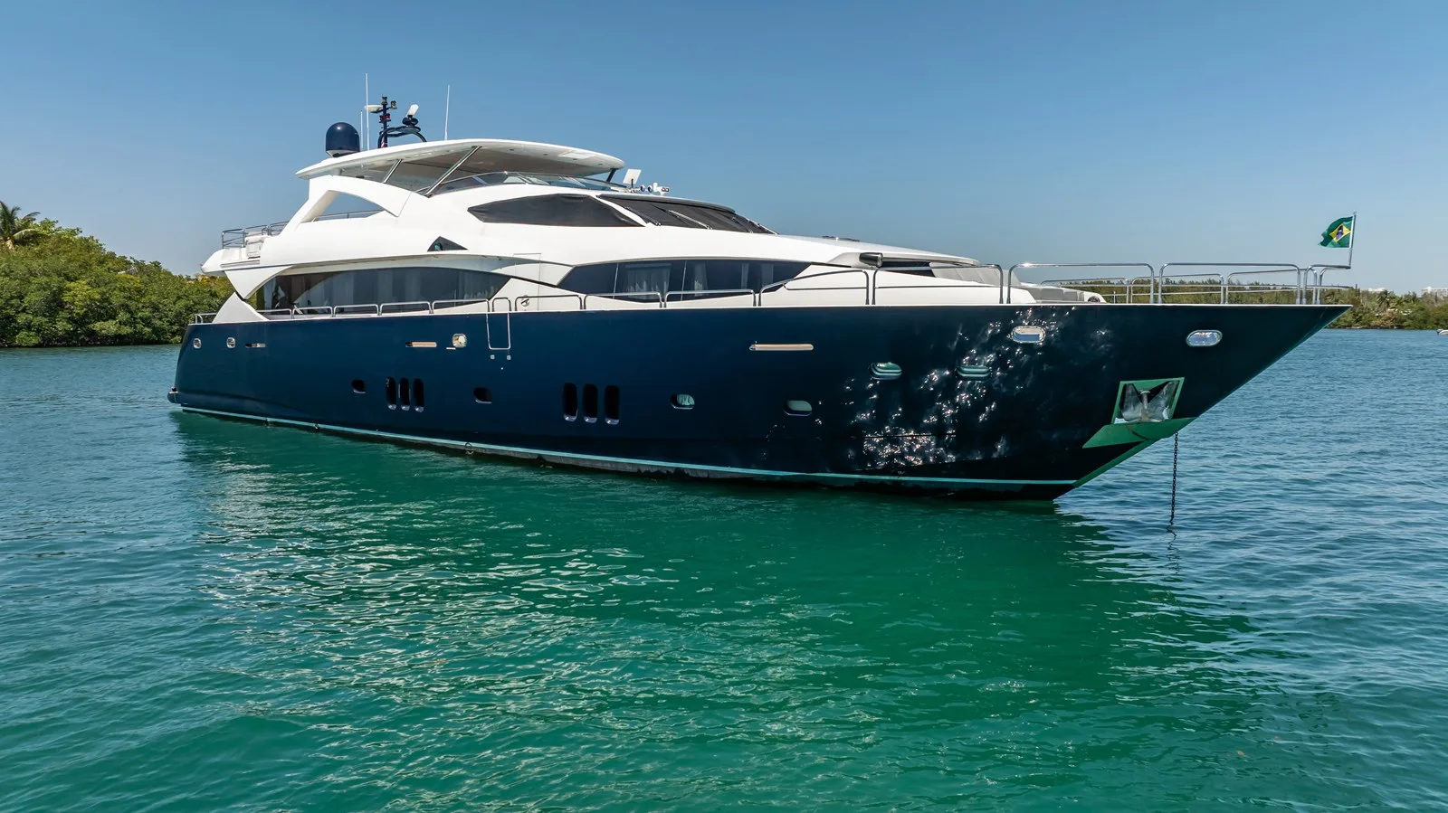 Sunseeker 34 Meter Yacht