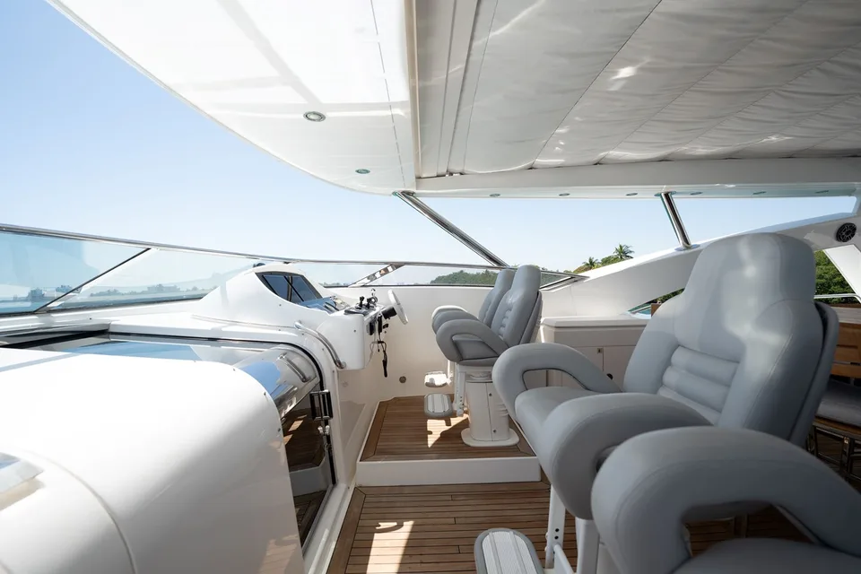 Sunseeker 34 Meter Yacht