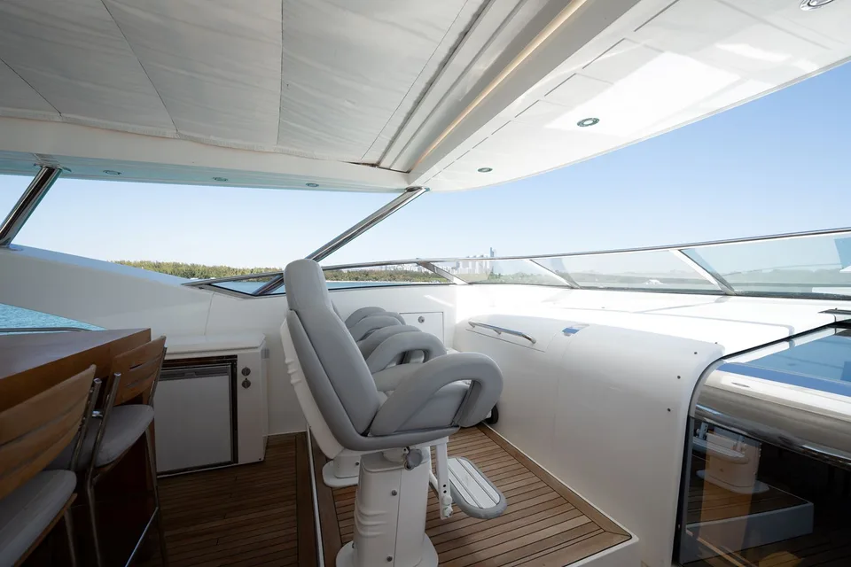 Sunseeker 34 Meter Yacht
