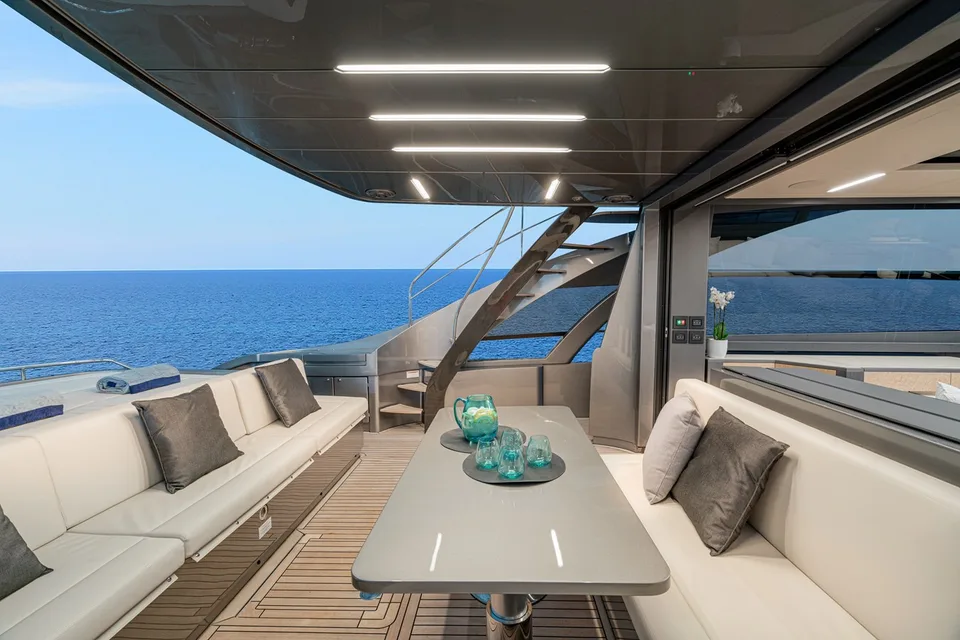 Pershing Pershing 8 X