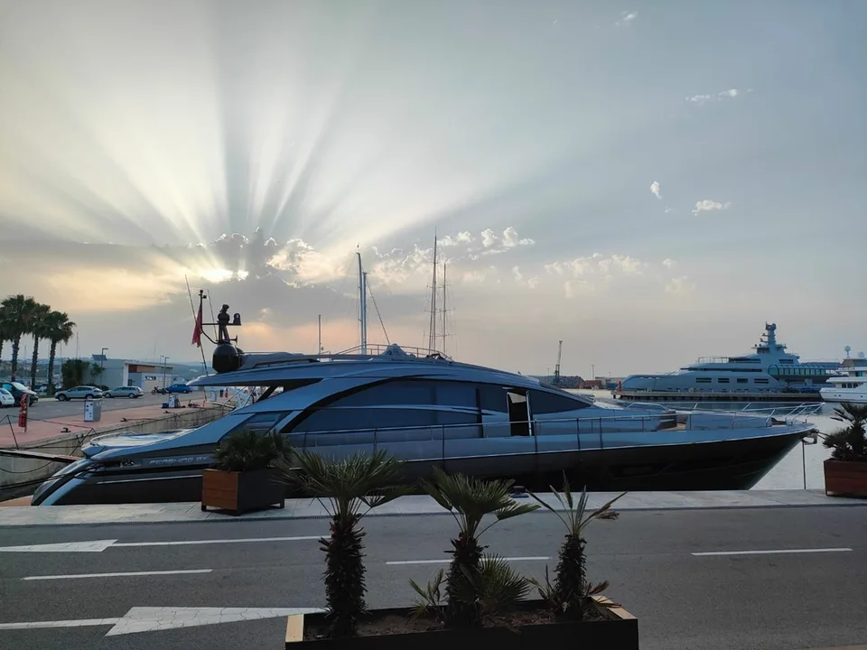 Pershing Pershing 8 X