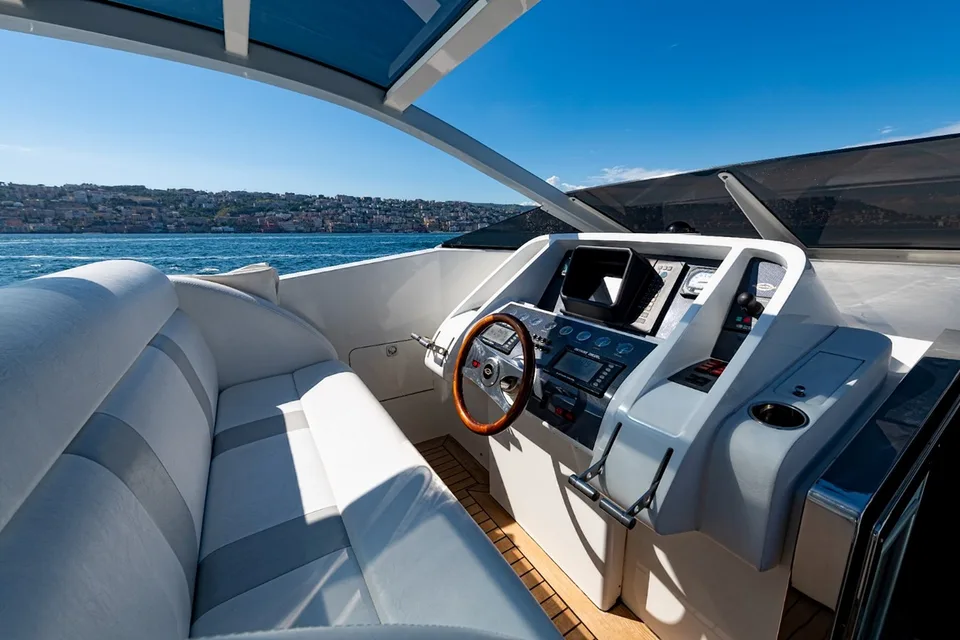 Magnum Marine Magnum 80 Sport
