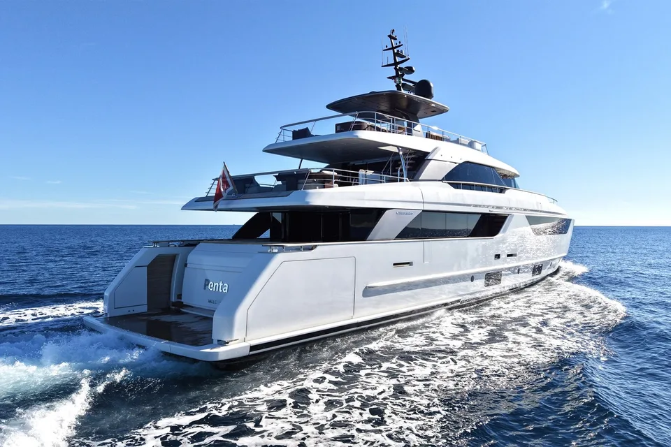 Sanlorenzo SD118