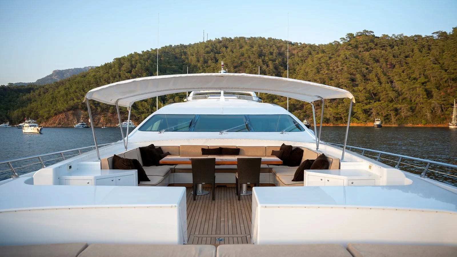 Mangusta Mangusta 165