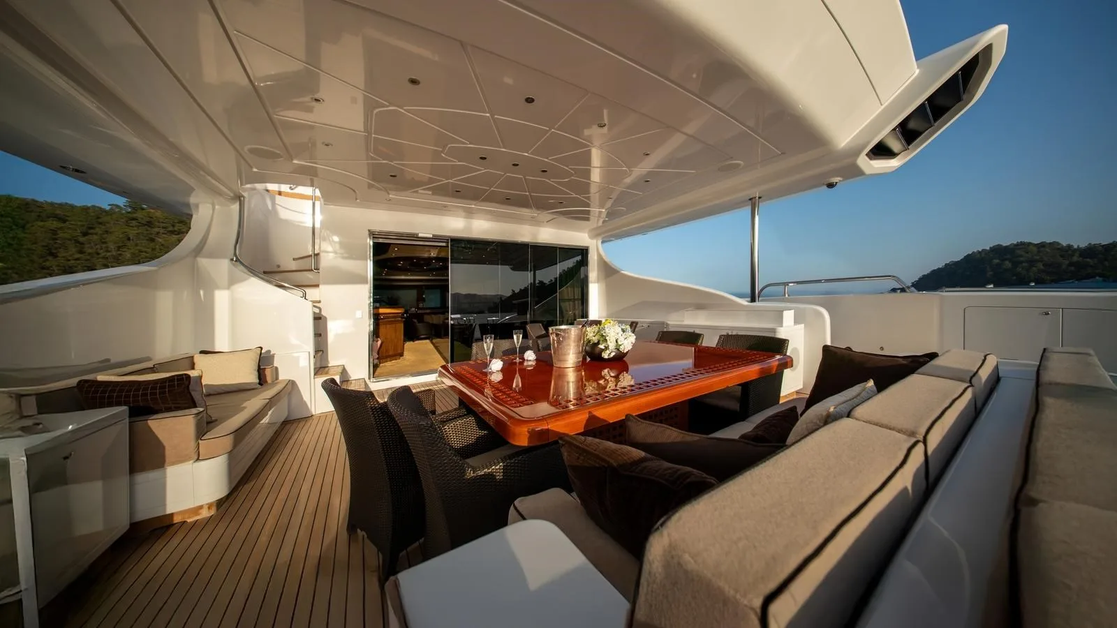 Mangusta Mangusta 165